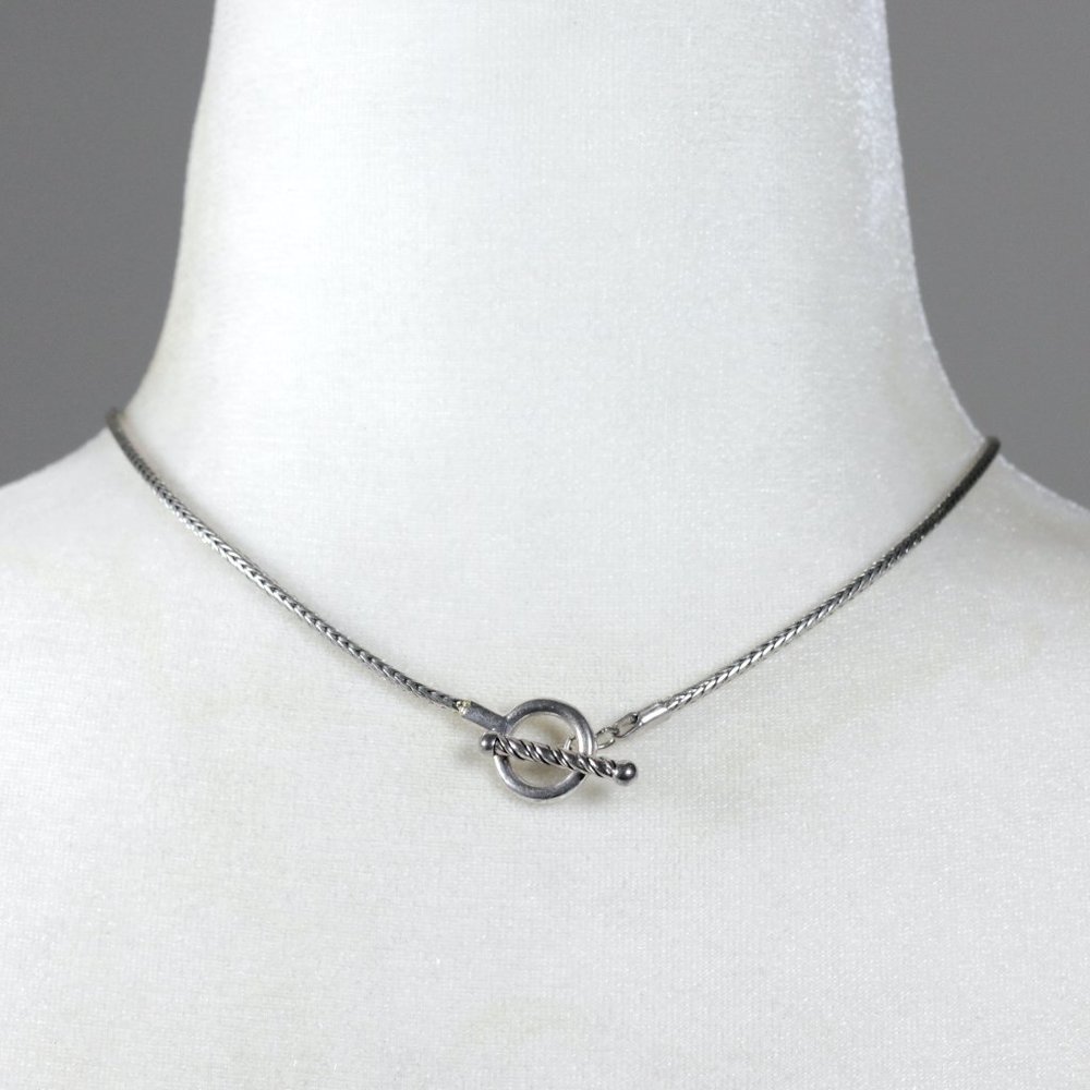 Silver Tone Minimalist Simple Toggle Choker Necklace